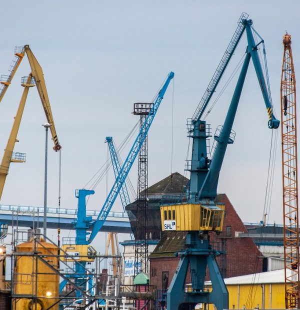 wal_172619-cranes-7921948_1280